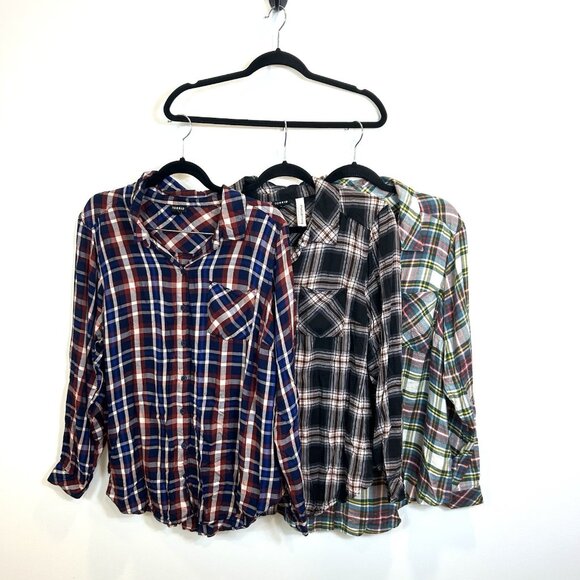Lot Of 3 Torrid 1 1X Lizzie Brushed Rayon Plaid Multi Button Front Shirt - Picture 1 of 16